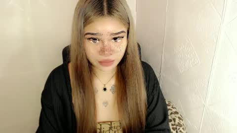 Snapshot of preciousangel69xxx chatting on March 2025 01:00:02 AM MAXXINE online show from March 2025 01:00:02 AM