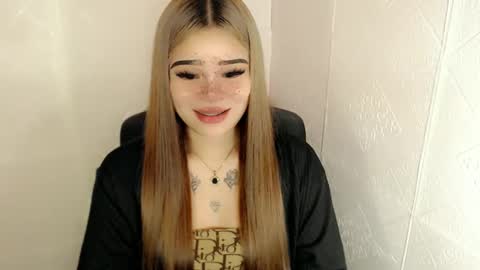 Snapshot of preciousangel69xxx chatting on March 2025 09:59:02 PM MAXXINE online show from March 2025 09:59:02 PM