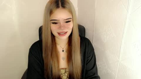 Snapshot of preciousangel69xxx chatting on March 2025 12:54:02 AM MAXXINE online show from March 2025 12:54:02 AM