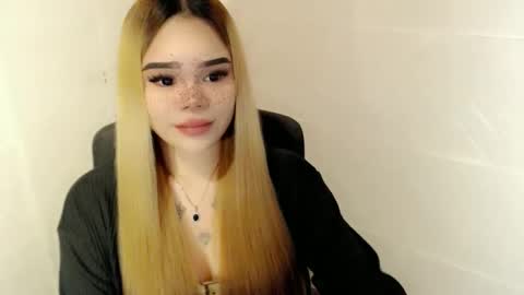 Snapshot of preciousangel69xxx chatting on February 2026 07:59:02 AM MAXXINE online show from February 2026 07:59:02 AM