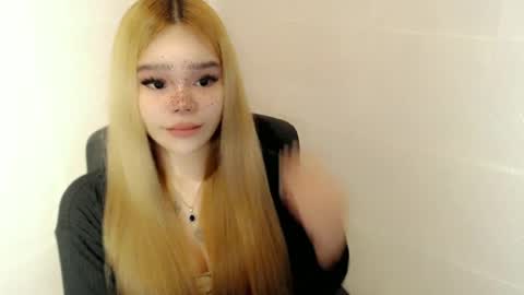 Snapshot of preciousangel69xxx chatting on June 2026 01:12:02 PM MAXXINE online show from June 2026 01:12:02 PM