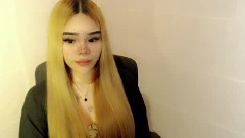 Snapshot of preciousangel69xxx chatting on July 2026 12:01:01 AM MAXXINE online show from July 2026 12:01:01 AM