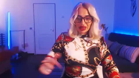 Victoria online show from January 2025 10:29:02 PM