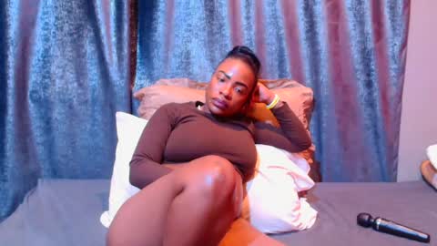 Snapshot of preggynwild chatting on July 2026 02:03:01 AM preggynwild online show from July 2026 02:03:01 AM