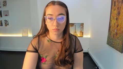 Camila  online show from December 2025 12:02:02 PM