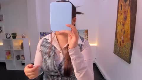 Camila  online show from January 2026 12:07:02 PM