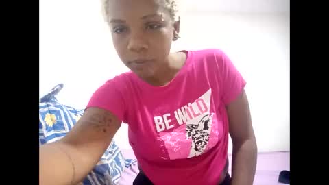 Snapshot of pretaloira chatting on March 2026 04:17:01 AM LILITY online show from March 2026 04:17:01 AM