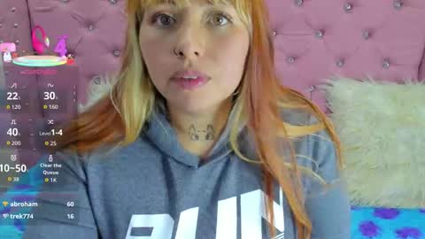 Pretti Violet online show from October 2025 01:39:02 AM