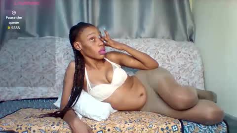 pretty253 online show from February 2026 06:33:01 PM