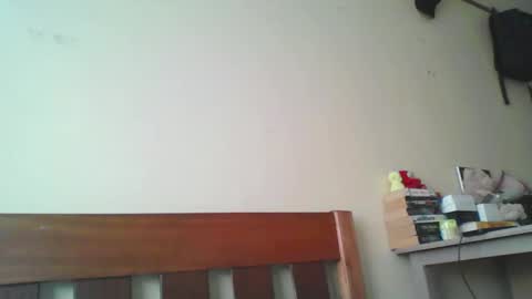 Snapshot of pretty_beib chatting on November 2025 06:40:02 AM Karol online show from November 2025 06:40:02 AM