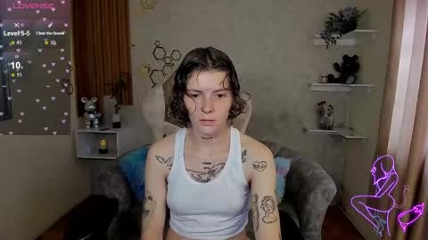 pretty_cristal22 online show from November 2025 09:25:02 PM