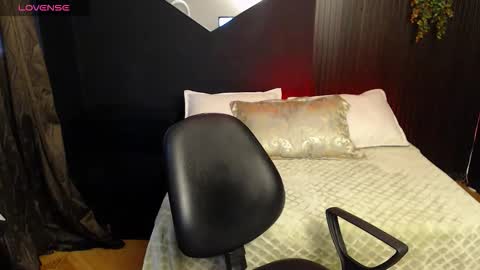 pretty_cristal22 online show from February 2026 11:50:01 AM