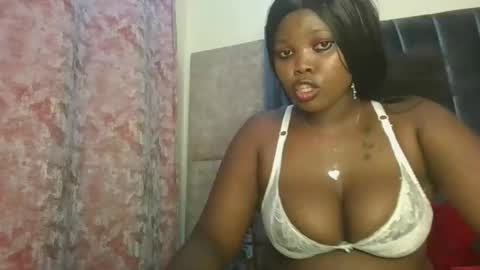 Snapshot of pretty_fel chatting on October 2025 04:37:01 PM pretty_fel online show from October 2025 04:37:01 PM