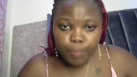 Snapshot of pretty_fel chatting on October 2025 05:33:02 PM pretty_fel online show from October 2025 05:33:02 PM