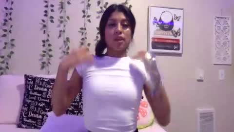 pretty_girl828687 online show from November 2025 10:30:02 PM