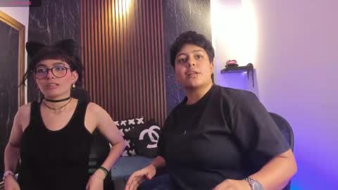 pretty_honey22 online show from May 2026 08:16:02 PM