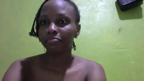 Snapshot of pretty_hotbaby chatting on November 2025 09:36:02 PM pretty_hotbaby online show from November 2025 09:36:02 PM