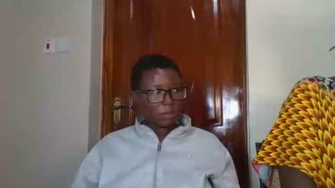 pretty_kemmy online show from September 2025 09:24:01 AM