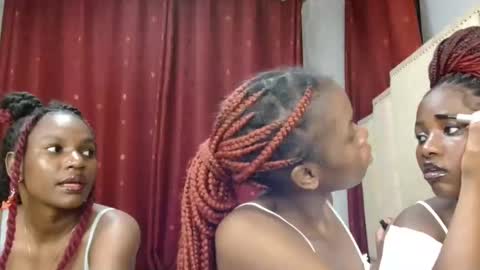 Snapshot of pretty_lioness_ chatting on February 2026 04:13:01 PM Pretty online show from February 2026 04:13:01 PM