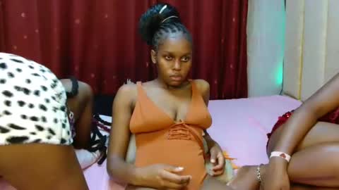 Snapshot of pretty_lioness_ chatting on February 2026 04:00:01 AM Pretty online show from February 2026 04:00:01 AM