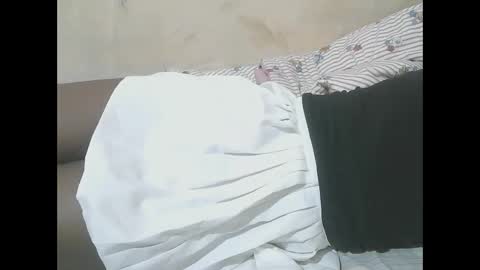 Ivy online show from September 2025 02:27:02 AM