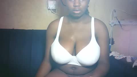 pretty_milan online show from April 2026 07:46:02 AM