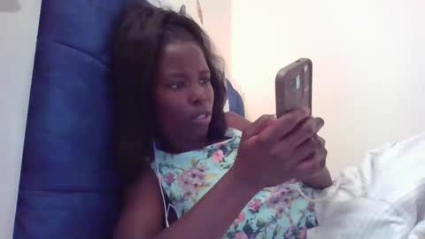 pretty_petite_ebony online show from November 2025 01:54:02 PM