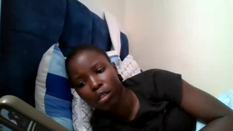 Snapshot of pretty_petite_ebony chatting on July 2026 01:24:01 PM pretty_petite_ebony online show from July 2026 01:24:01 PM