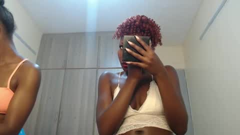 pretty_pixel online show from October 2025 08:59:02 AM