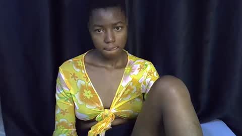 Snapshot of pretty_queen18 chatting on February 2025 01:02:02 AM NASH online show from February 2025 01:02:02 AM