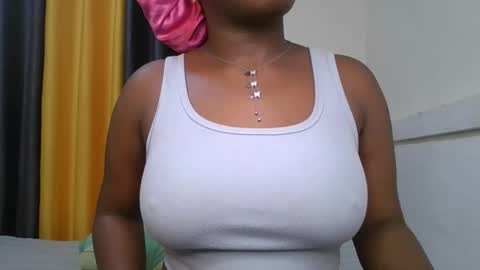 pretty_shila online show from November 2025 05:55:02 PM