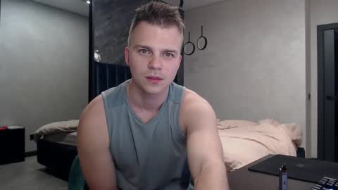 Justin online show from October 2025 06:21:01 AM