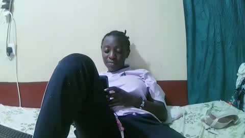 Snapshot of pretty_tiffany1 chatting on November 2025 09:30:02 PM pretty_tiffany1 online show from November 2025 09:30:02 PM