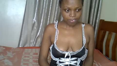 Snapshot of prettybabe02 chatting on October 2025 09:57:01 PM SaraCattra online show from October 2025 09:57:01 PM