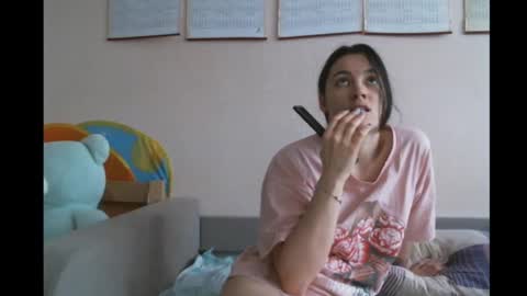 Bella online show from January 2025 11:13:02 AM