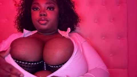 Snapshot of prettyblackbitchh chatting on July 2026 11:01:02 AM prettyblackbitchh online show from July 2026 11:01:02 AM