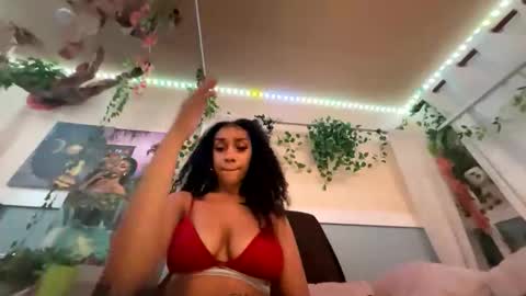 Snapshot of prettyblackgal chatting on December 2025 06:41:01 AM prettyblackgal online show from December 2025 06:41:01 AM