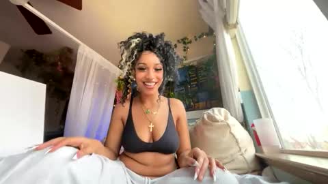 Snapshot of prettyblackgal chatting on February 2026 12:20:02 AM prettyblackgal online show from February 2026 12:20:02 AM