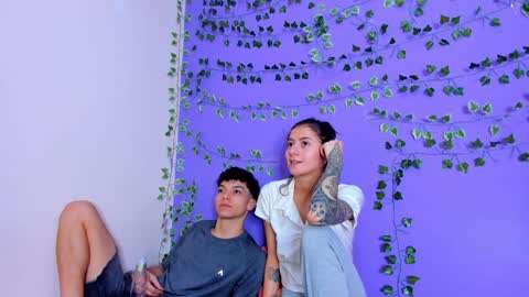 Snapshot of prettybunnies08 chatting on February 2025 05:25:01 AM Enzo Denis online show from February 2025 05:25:01 AM