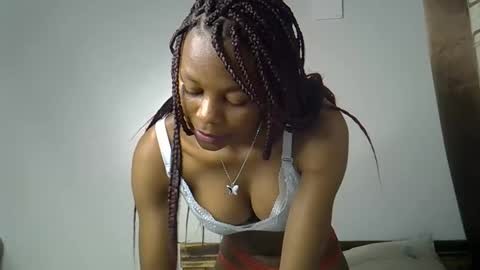 Snapshot of prettycoco_ chatting on May 2026 02:47:02 PM coco online show from May 2026 02:47:02 PM