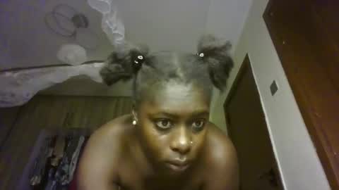 prettydulce online show from June 2026 03:40:02 AM