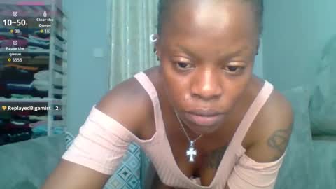 Snapshot of prettyela chatting on September 2025 12:12:01 AM PrettyEla online show from September 2025 12:12:01 AM