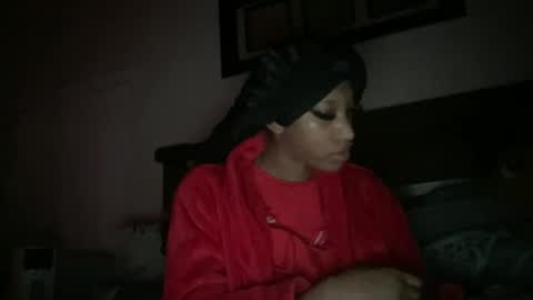 Snapshot of prettyfacefemale chatting on May 2026 10:01:02 AM prettyfacefemale online show from May 2026 10:01:02 AM