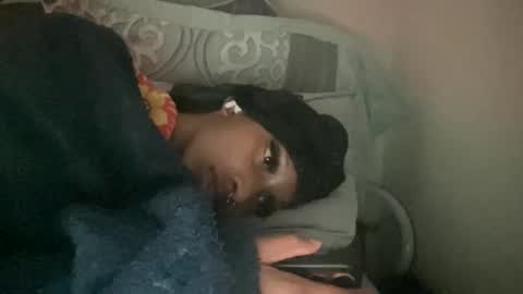 prettyfacefemale online show from June 2026 07:28:01 AM