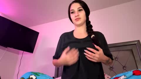 prettygirllltorii online show from May 2026 11:56:02 PM