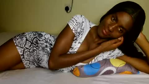 Snapshot of prettygoddess1 chatting on July 2026 05:08:02 PM Mary online show from July 2026 05:08:02 PM