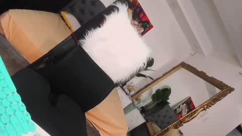 prettyjuliax online show from January 2025 01:53:02 AM