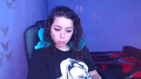 Snapshot of prettyjulliette chatting on December 2024 11:50:02 AM prettyjulliette online show from December 2024 11:50:02 AM