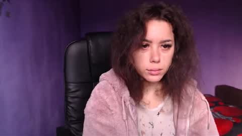 Snapshot of prettyjulliette chatting on December 2024 11:43:02 AM prettyjulliette online show from December 2024 11:43:02 AM