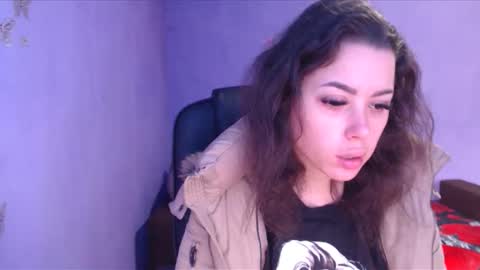 Snapshot of prettyjulliette chatting on December 2024 11:04:01 AM prettyjulliette online show from December 2024 11:04:01 AM